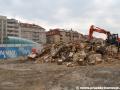 Budova někdejších stavebnin v oblasti Hradčanské padla 2. dubna k zemi. | 02.04.2012