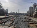 Výstavba obratiště Libuš, nad kolejemi jsou již vidět trolejové převěsy. | 22.03.2023
