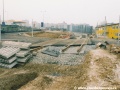 V prosinci 2002 mezi zastávkami K Barrandovu-Geologická leželo jediné kolejové pole na křižovatce s ulicí V bokách. | 21.12.2002