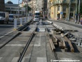 Přechod mezi velkoplošnými panely BKV a systémem W-tram na Jiráskově náměstí | 7.6.2010