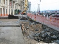 Vznikající křižovatka Mánes, k jejímuž dokončení chybí jen sjezdová výhybka koleje z centra | 13.6.2010