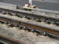 Čerstvě dokončené hrobečky, rozchod koleje je ještě fixován provizorními rozchodnicemi. | 24.7.2011