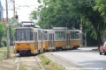 Souprava vozů T5C5 ev.č.4237+4245 vypravená na linku 12 opouští konečnou Rákospalota, Kossuth utca. | 25.6.2014