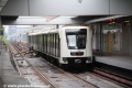 Ve stanici Pillangó utca na lince M2 odbavuje cestující souprava vozů Alstom Metropolis AM5-M2 ev.č.455+456+457+458+459. | 24.6.2014
