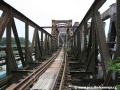 Příhradový Starý most se zachovanou železniční kolejí, po které jezdily vlaky až do roku 1983 | 3.8.2007