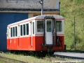 Odstavený řídící vůz 905 952-8 ve stanici Štrba | 10.8.2010