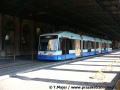 Tramvajový vůz ev.č.2101 stojí na konečné zastávce CENTRAL, cestující z LILYFIELDu vystupují a cestující do LILYFIELDu nastupují | 19.5.2006