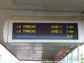 Digitální ukazatel odjezdu jednotlivých vlaků. Konečná zastávka la Trinidad (kolej 1 a 2). | 18.10.2011