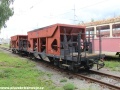 Dvojice výsypných vozů Sa/u v depu Tatranských Elektrických Železnic v Popradu. | 15.7.2012