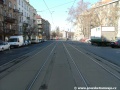 Přímý úsek tramvajové tratě mezi dvěma vrcholy křižovatky Minská je zřízený velkoplošnými panely BKV. V Praze byla v této úpravě ještě křižovatka Vítězné náměstí.