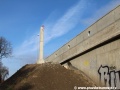 Repliky zdobných pylonů a betonového zábradlí budou revokovat podobu původního mostu. | 31.12.2011