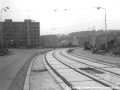 Dokončený oblouk pod zastávkou Slánská s již instalovanými příčnými převěsy trolejového vedení tramvajové tratě | 21.9.1988