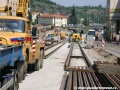 Pokládka kolejí se posunula i do dalšího úseku k nové smyčce Podbaba. | 22.5.2011