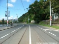 Podél areálu Podolské porodnice se tramvajová trať napřímí.