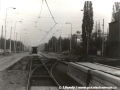 Kolejový přejezd Vozovna Motol provizorně umístěný k výjezdu k vozovny Motol sloužil pro zatahování vlaků během rekonstrukce Plzeňské ulice a jednokolejném provozu v úseku Vozovna Motol - Kotlářka. | říjen 1987