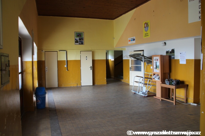 Odbavovací hala dolní stanice lanové dráhy na Komáří Vížku. | 9.7.2012
