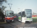 Další setkání soupravy vozů T6A5 s tramvají RT6N1 ve smyčce Černokostelecká. Tentokrát jsou hlavními aktéry souprava ev.č.8601+8602 a vůz ev.č.9103 | 26.8.1997