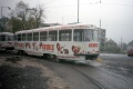 Zpětný pohyb soupravy vozů T3 #40+34 z výstupní zastávky umístěné vedle Kubelíkovy ulice do nástupní v Ještědské ulici na trojúhelníku Kubelíkova. | 14.10.1998