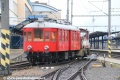 Motorová lokomotiva 704 013-2 odstavuje v Táboře elektrický motorový vůz EM400.001 do remízy. | 16.9.2017