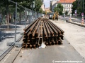 Složené žlábkové kolejnice určené pro rekonstrukci tratě. | 16.7.2011
