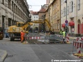 Rekonstrukční práce se nyní přesunuly do úseku Křížovnické náměstí - Platnéřská ulice, probíhá zde zřizování spodních vrstev tratě. | 13.8.2011