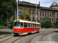Zprofanovaný oblouk tramvajové tratě ve Škrétově ulici s historickým vozem T3 ev.č.6102 na okružní jízdě a budovou Národního muzea na pozadí. | 17.7.2010