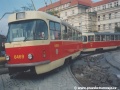 Před vozovnou Pankrác ještě probíhají dokončovací práce tramvajové tratě, což se podepsalo na vykolejení zatahující soupravy vozů T3 ev.č.6469+6468. | 27.10.1995