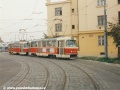 Souprava vozů T3 ev.č.6470+6471 vypravená toho dne na linku 17 zatahuje do vozovny Pankrác. | 5.10.1996