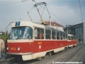 Souprava vozů T3 ev.č.6573+6625 vypravená na linku 7 stanicuje v zastávce Strašnická. | říjen 1996