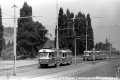 Souprava vozů T3 ev.č.6888+6889 vypravená na linku 30 vjíždí do ulice Na Mlejnku, kde hned na jejím začátku byla zřízena zastávka Přístaviště. | 3.8.1978