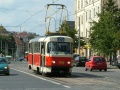 Ke křižovatce Malovanka míří sólo vůz T3SU ev.č.7008 vypravený na linku 25. | 27.8.2005