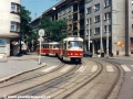 Souprava vozů T3SU ev.č.7010+T3 ev.č.6646 vypravená na linku 39 vjíždí do zastávky Strašnická. | 29.6.1997