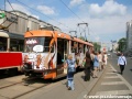 Kofola tramvaj tvořená vozem T3SUCS ev.č.7040 v zastávce Olšanské nádraží | 7.6.2007