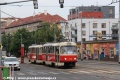 Souprava vozů T3SUCS #7128+7129 vypravená na linku 22 vyčkává na signál volno na křižovatce, která umožňuje jak jízdu dále k Nádraží Hostivař, tak do smyčky Radošovická. | 21.5.2012