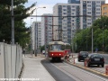 Souprava vozů T3SUCS ev.č.7182+7183 vypravená na linku 22 klesá přeložkou Horoměřická II. od zastávky Sídliště Červený Vrch. | 22.5.2012