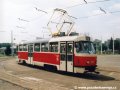 Novotou zářící lak na voze T3SUCS-DVC ev.č.7227 po opravě, vypraveném na linku 19 ve smyčce Spojovací | 20.6.2002