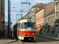 Souprava vozů T3M #8006+8046 vypravená na linku 9 opustila zastávku U Zvonu a klesá k Bertramce. | 12.3.2004