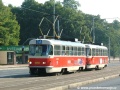 Souprava vozů T3M ev.č.8058+8069 vypravená na linku 36 míří ke smyčce Divoká Šárka. | 5.9.2004