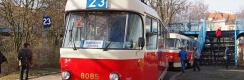 Souprava vozů T3 ev.č.8085+8013 během slavnostního zahájení provozu linky 23 ve smyčce Královka. | 25.3.2017