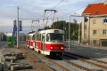Souprava vozů T3M #8098+8035 vypravená na linku 26 míří po čerstvě zrekonstruované trati od zastávky Hostivařská do smyčky Nádraží Hostivař. | 25.10.2009
