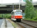 Přeložkou tramvajové tratě z osmdesátých let projíždí sólo vůz T3R.PV ev.č.8166 vypravený na linku 21. | 11.6.2005
