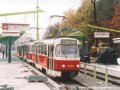 Souprava vozů T3R.P ev.č.8373+8364+8365 v zastávce Poliklinika Barrandov. | 1.11.2003