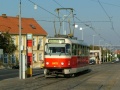 Vůz T3R.P ev.č.8479 vypravený na linku 25 stanicuje v zastávce Vypich. | 24.9.2006