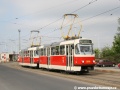 Souprava vozů T3R.P ev.č.8516+8517 vypravená na linku 10 opustila smyčku Sídliště Řepy a míří k zastávce Blatiny. | 29.4.2007