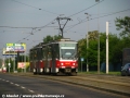 Souprava vozů T6A5 ev.č.8647+8649 vypravená na linku 19 míří k zastávce Kolbenova od Nového Hloubětína. | 23.5.2011