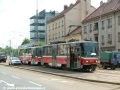 Souprava vozů T6A5 ev.č.8701+8702 vyčkává u křižovatky Průběžná na zahájení zkušebních jízd po opravě tratě. | 3.5.2004