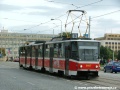 Vůz KT8D5 ev.č.9007 vypravený na linku 1 právě opustil zastávku Sparta a uhání na Hradčanskou. | 3.9.2006