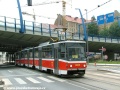 Vůz KT8D5 #9008 vypravený na linku 9 opouští mosty spojující Strahovský tunel s tunelem Mrázovka. | 22.6.2004