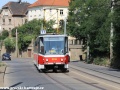Vůz KT8D5 ev.č.9016 vypravený na linku 11 míří ulicí U Plynárny k zastávce Plynárna Michle. | 6.8.2012