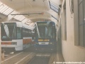Ve druhé polovině roku 1997 se ve vozovně Pankrác standardně potkávaly „sériové“ vozy RT6N1 s prototypovým vozem RT6S, jak dokládá setkání vozu RT6N1 ev.č.9104 s vozem RT6S ev.č.0031. | 9.9.1997